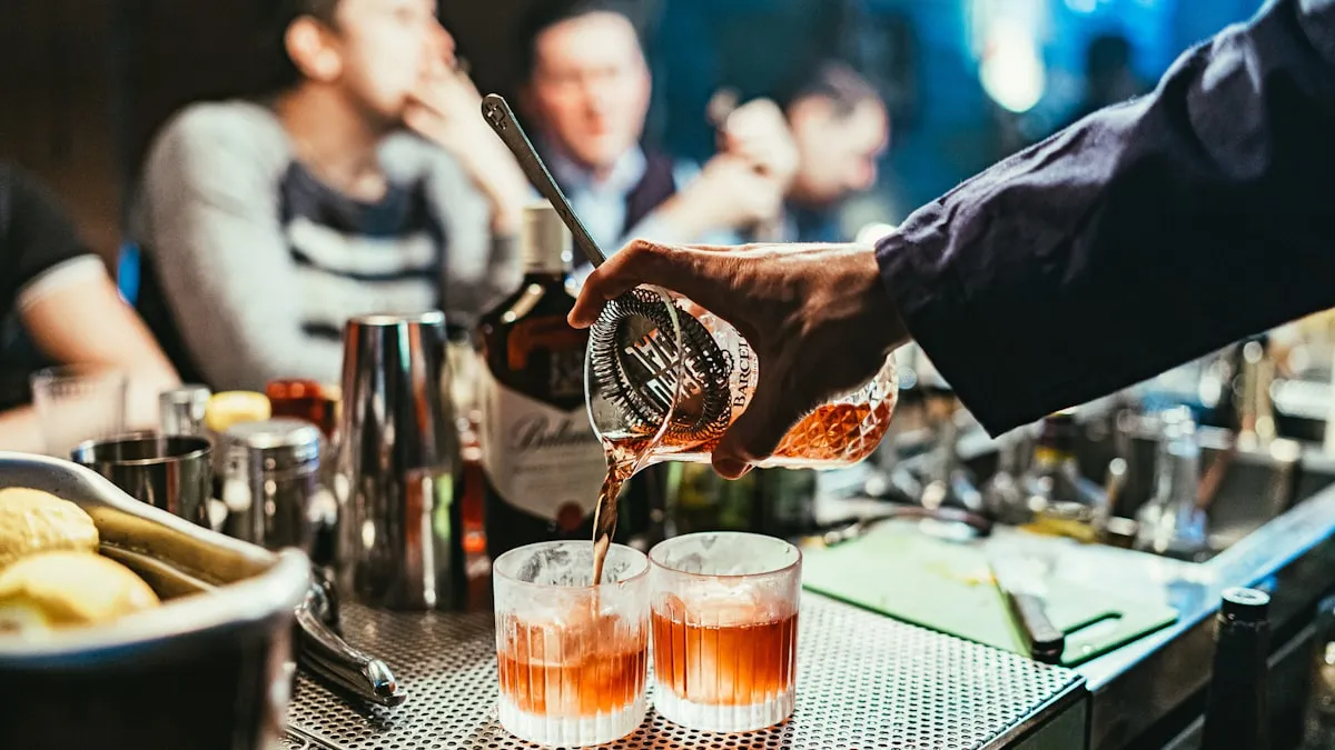 Bar à l'ambiance travaillée